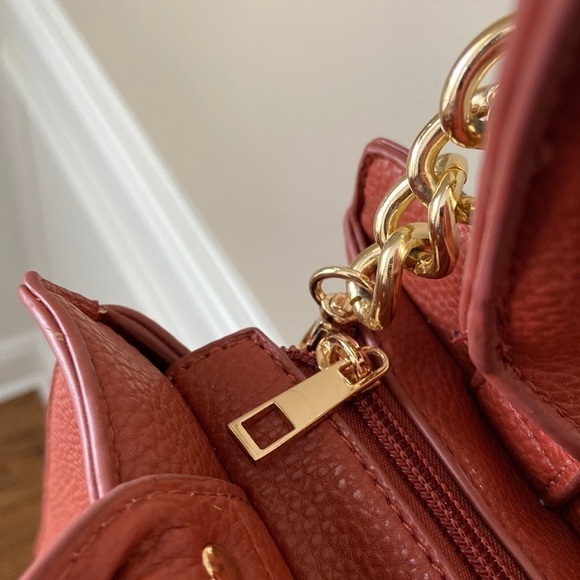 Like Dreams Bowtie Bag - Picture 4 of 10